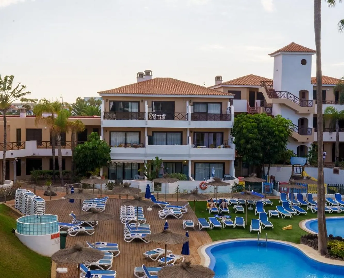 Forest Flat - Big Heated Pool, Terrace, Tv Channels, Golf Courses 0*, San Miguel de Abona Spain
